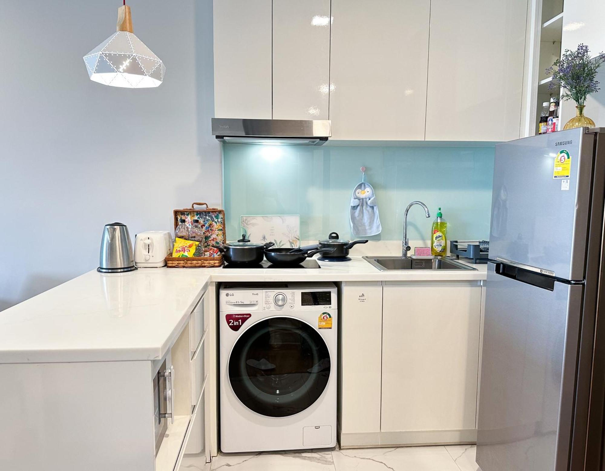 New & Cozy 2 Bedroom @ The Astra Sky River Chiang Mai Bagian luar foto