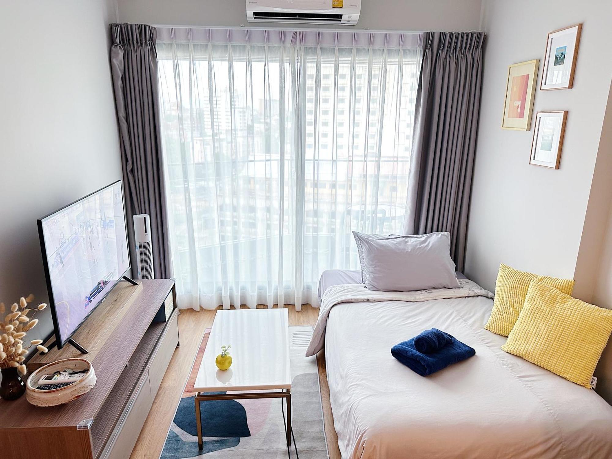 New & Cozy 2 Bedroom @ The Astra Sky River Chiang Mai Bagian luar foto